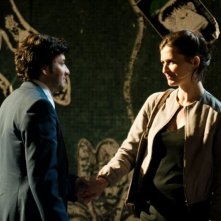 Eric Caravaca e Arly Jover in una scena de L'amore inatteso