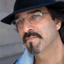 Come pietra paziente: il regista del film e autore del romanzo Atiq Rahimi in una foto promozionale