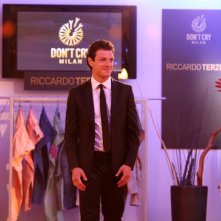 Outing - Fidanzati per sbaglio: Andrea Bosca nei panni di Lorenzo in una scena