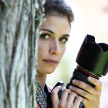 Outing - Fidanzati per sbaglio: Giulia Michelini nei panni di una giornalista d'assalto che odia i compromessi