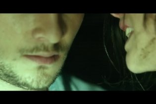 Red Band Trailer Italiano - La casa