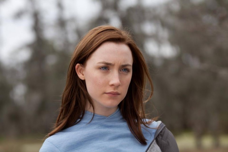 Saoirse Ronan si svegliava alle 4 per far partorire agnelli e prepararsi al ruolo in The Outrun