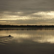 Un giorno devi andare: un suggestivo tramonto amazzonico tratto dal film
