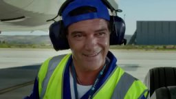 Spot 'Un aereo speciale' - Gli amanti passeggeri