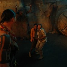 Jamel Debbouze e Alain Chabat terrorizzati in una buffa scena di Marsupilami