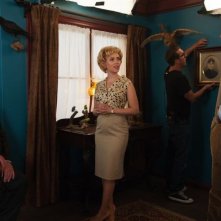 Anthony Hopkins con Scarlett Johansson e James D'Arcy in una scena di Hitchcock