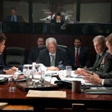 Attacco al potere - Olympus Has Fallen: Angela Bassett, Morgan Freeman e Robert Forster in una scena