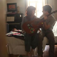 Bianca come il latte, rossa come il sangue: Filippo Scicchitano insieme a Gaia Weiss in una scena