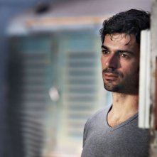 Bianca come il latte, rossa come il sangue: Luca Argentero in una scena