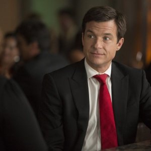 Jason Bateman nei panni di Sandy Patterson in una scena di Io sono tu