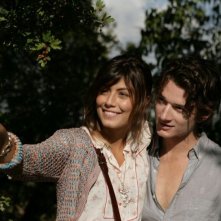 AmeriQua: Bobby Kennedy III e Alessandra Mastronardi in una scena del film