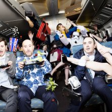 Gli amanti passeggeri: Javier Cámara, Raúl Arévalo e Carlos Areces in un servizio fotografico ispirato al film di Almodovar