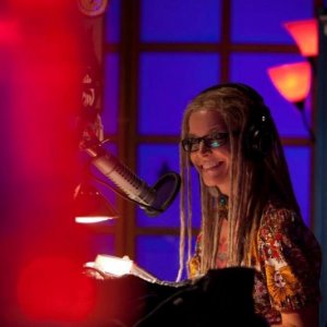 Le streghe di Salem: Sheri Moon Zombie nei panni della dj Heidi in una scena del film