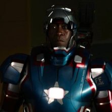 Iron Man 3: Don Cheadle nell'armatura di War Machine