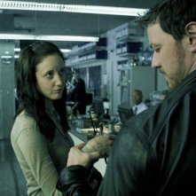 James McAvoy con Andrea Riseborough nel film Welcome to the Punch