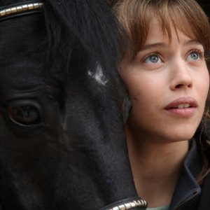 Jappeloup: Lou de Laâge in una scena del film francese