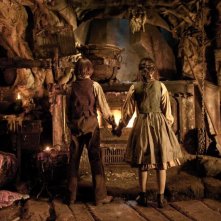 Hansel e Gretel bambini in un scena di Hansel & Gretel - Cacciatori di streghe