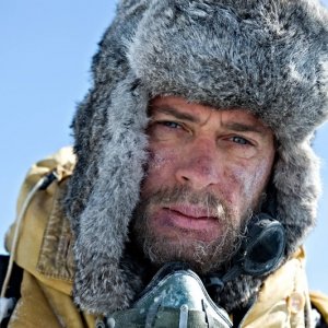 K2: la montagna degli italiani: Massimo Poggio in una scena della fiction Rai