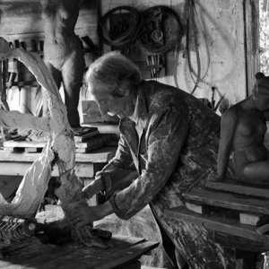 Jean Rochefort all'opera in una scena del dramma spagnolo El artista y la modelo