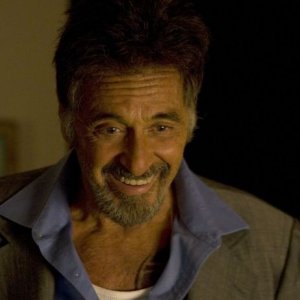 Stand Up Guys: il sorriso di Al Pacino in una scena del film