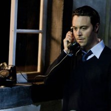 Treno di notte per Lisbona: Jack Huston in una scena del film