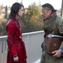 Treno di notte per Lisbona: Sarah Bühlmann e Jeremy Irons in una scena del film