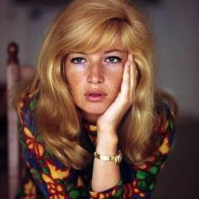 un ritratto di Monica Vitti