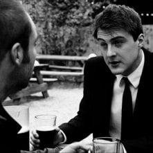 Sheer: Michael Jefferson (di spalle) con Aaron Barcelo in una scena del film