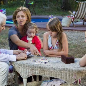 Marie Kremer e Gisèle Casadesus in Sous le figuier