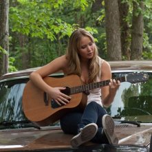 Jennifer Lawrence in una scena di Hates - House at the End of the Street nei panni di Elissa