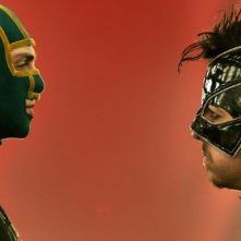 Kick-Ass 2: Christopher Mintz-Plasse faccia a faccia con Aaron Taylor-Johnson in una scena del film