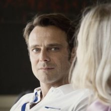 Passione sinistra: un'intenso primo piano di Alessandro Preziosi tratto dal film