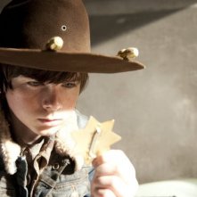 The Walking Dead: Chandler Riggs è Carl Grimes nell'episodio Nelle tombe
