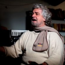 Tsunami Tour: il leader del Movimento 5 stelle durante un'intervista raccontata dal documentario