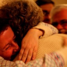 Tsunami Tour: l'abbraccio della gente a Beppe Grillo in una scena del film