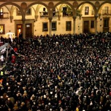 Tsunami Tour: un'affollata piazza per il discorso del leader del Movimento 5 stelle durante la campagna elettorale