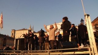 Tsunami Tour: uno dei comizi di Beppe Grillo durante la campagna elettorale 2012