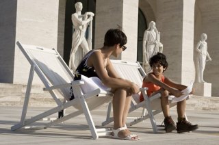 Nina: Diane Fleri in una scena con il piccolo Luigi Catani