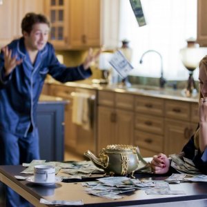 The Brass Teapot: Juno Temple e Michael Angarano in una scena