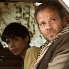 Zaytoun: Stephen Dorff e Abdallah El Akal in una scena del film