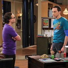 The Big Bang Theory: Johnny Galecki e Jim Parsons nell'episodio The Spoiler Alert Segmentation