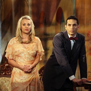 The Big Bang Theory: Kaley Cuoco e Riccardo LeBron nell'episodio The Monster Isolation