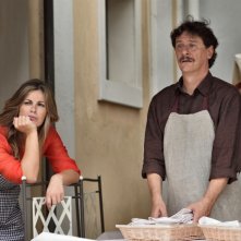 Benvenuti a tavola 2: Vanessa Incontrada e Giorgio Tirabassi in una scena