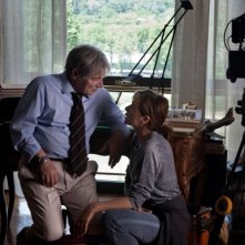 Miele: Carlo Cecchi con la regista del film Valeria Golino sul set