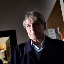 Miele: Carlo Cecchi in una scena del film