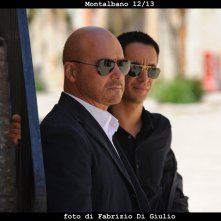 Il commissario Montalbano: Luca Zingaretti e Peppino Mazzotta in una scena dell'episodio Una voce di notte