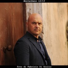 Il commissario Montalbano: Luca Zingaretti in una scena dell'episodio Il gioco degli specchi