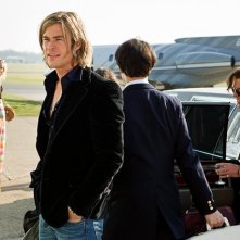 Rush: Chris Hemsworth in un'immagine del film