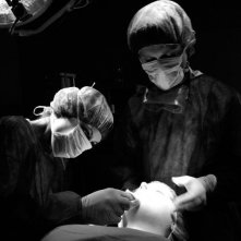 The Gerber Syndrome: una scena in b/n tratta dal film diretto da Maxì Dejoie