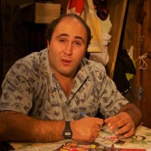 Torrente - Il braccio idiota della legge: Kiko Rivera in una scena del film nei panni di Julito Rin Rin